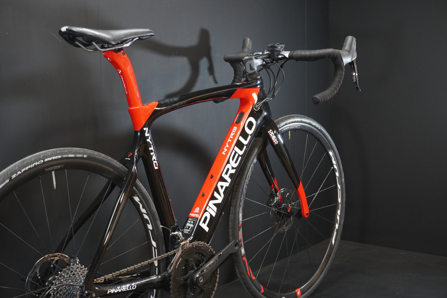 Pinarello Nytro SRAM Force Carbon Disc Electric Road Bike 2020 - 530mm - 45Km