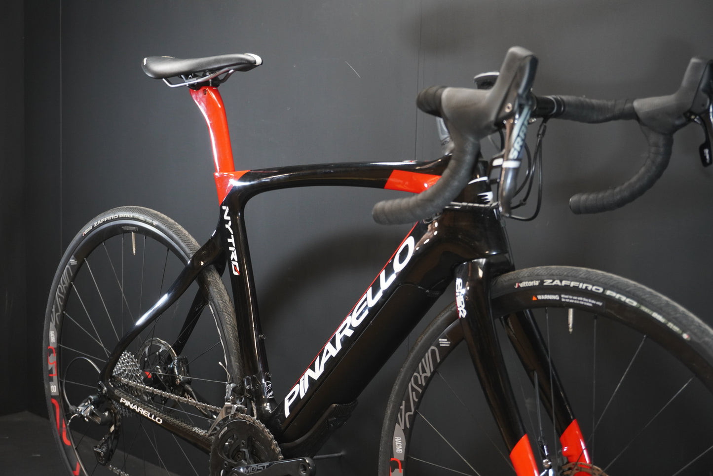 Pinarello Nytro SRAM Force Carbon Disc Electric Road Bike 2020 - 530mm - 45Km