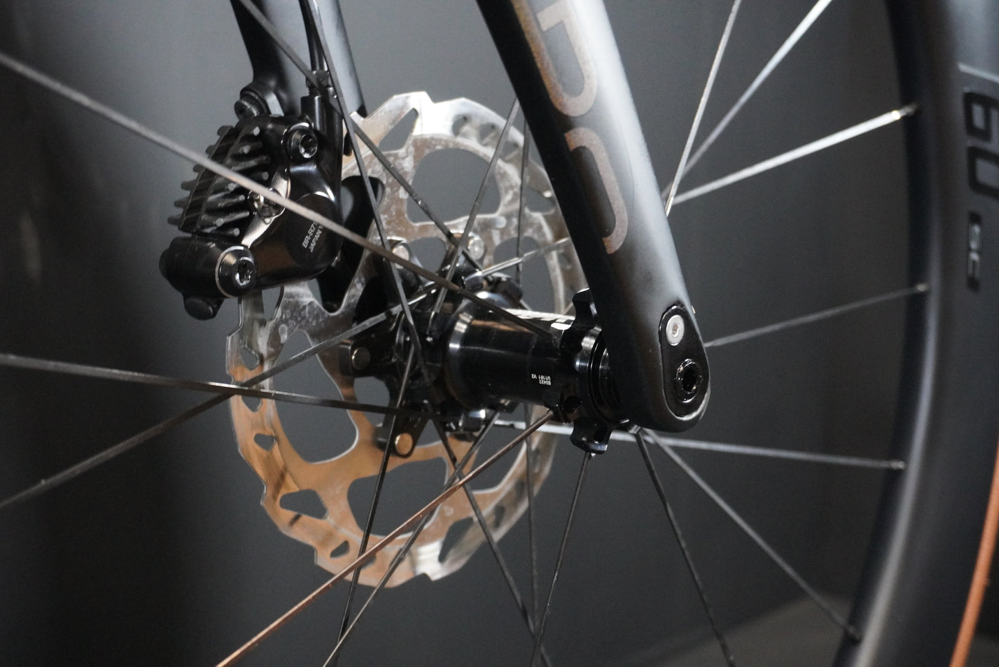 Orro Venturi STC 105 Di2 & P/M Tailormade Carbon Disc Road Bike 2025 - Large
