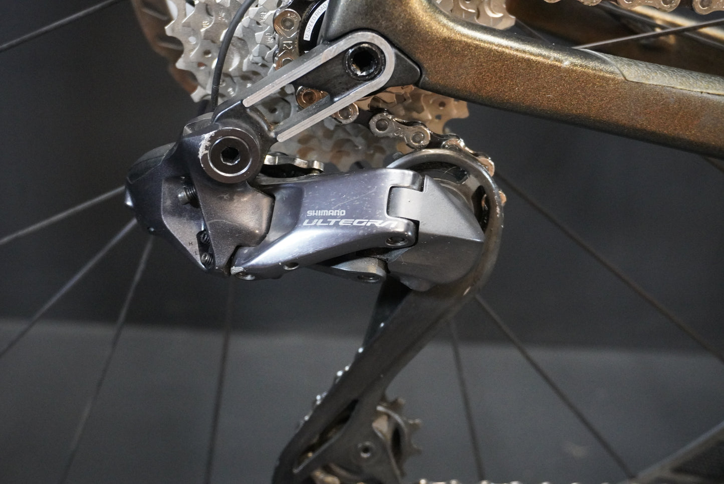Merida Scultura 9000 Di2 Carbon Disc Road Bike 2023 - Medium