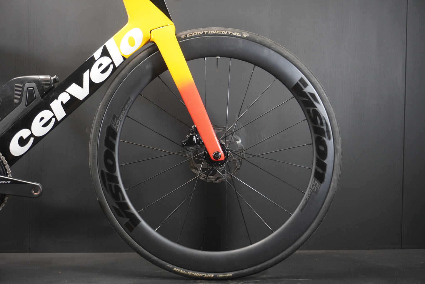 Cervelo P Series Di2 Carbon Disc TT/tri Bike 2020 - 58cm - Upgraded