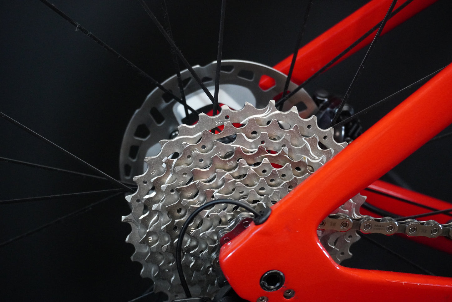 As New Trek Madone SL6 Gen 6 Di2 Carbon Disc Road Bike 2022 - 54cm - Huge Upgrades!