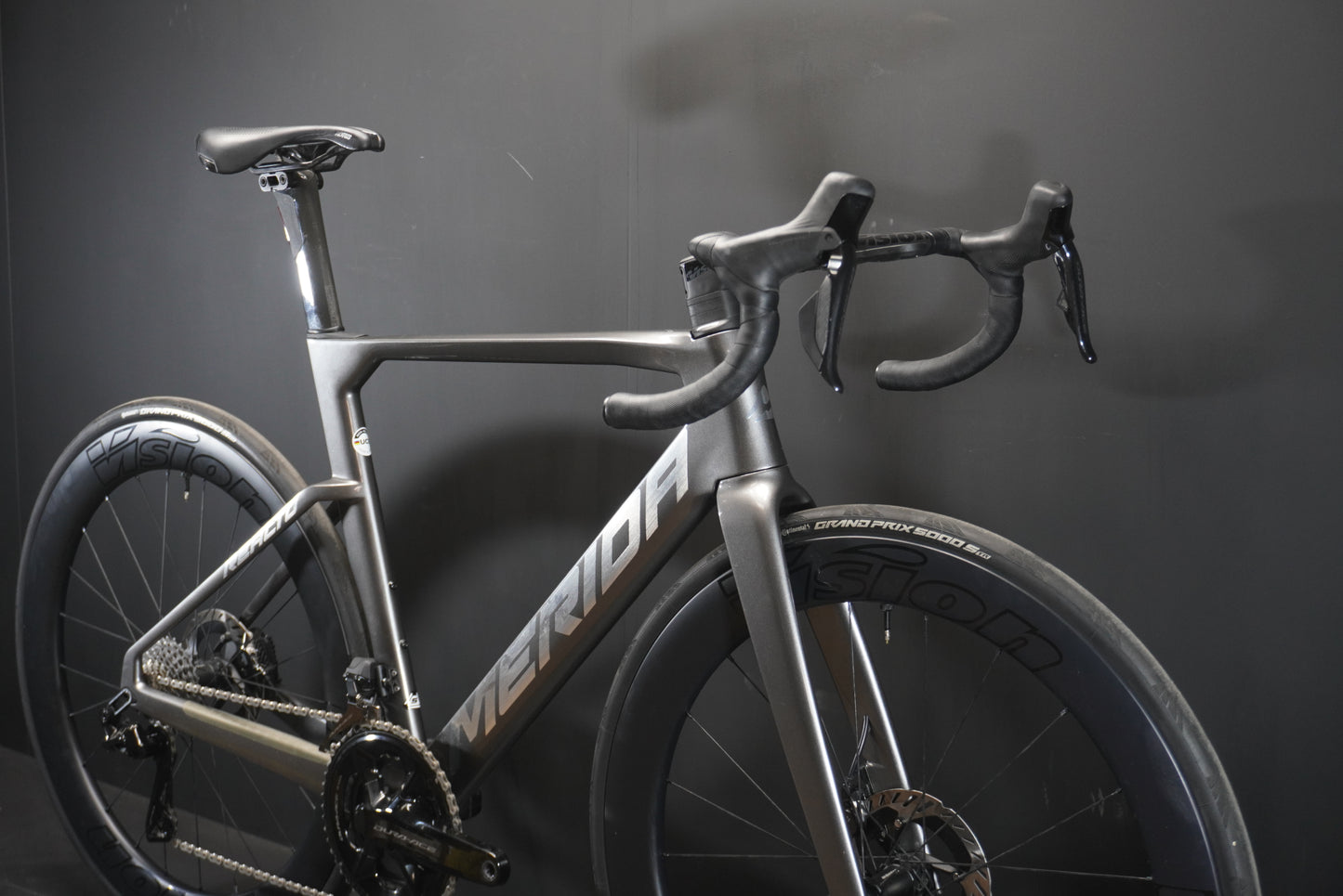 Merida Reacto Team Dura-Ace Di2 & P/M Carbon Disc Road Bike 2024 - Small