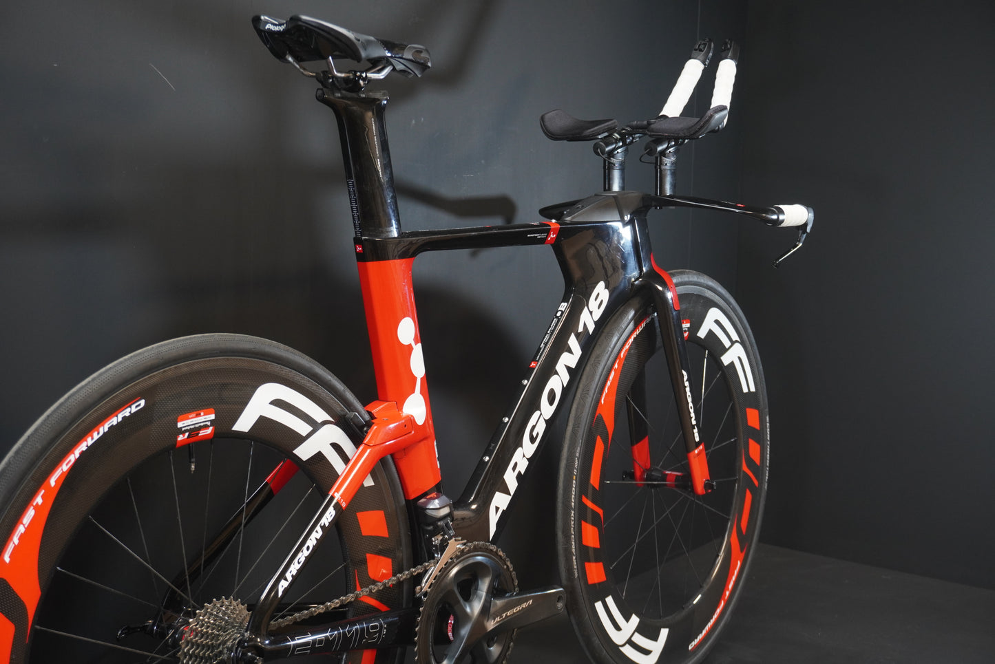 Argon 18 E-119 Tri Carbon Di2 TT/Triathon Bike 2018 - Medium