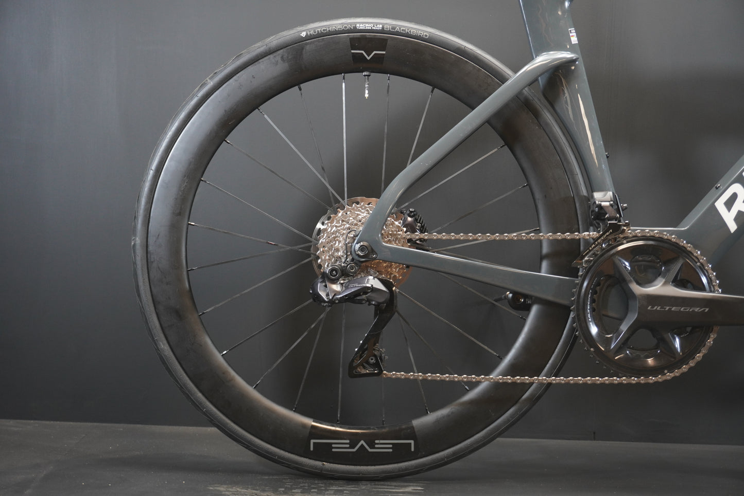 Ribble Ultra SLR Di2 Carbon Disc Road Bike 2023 - Small