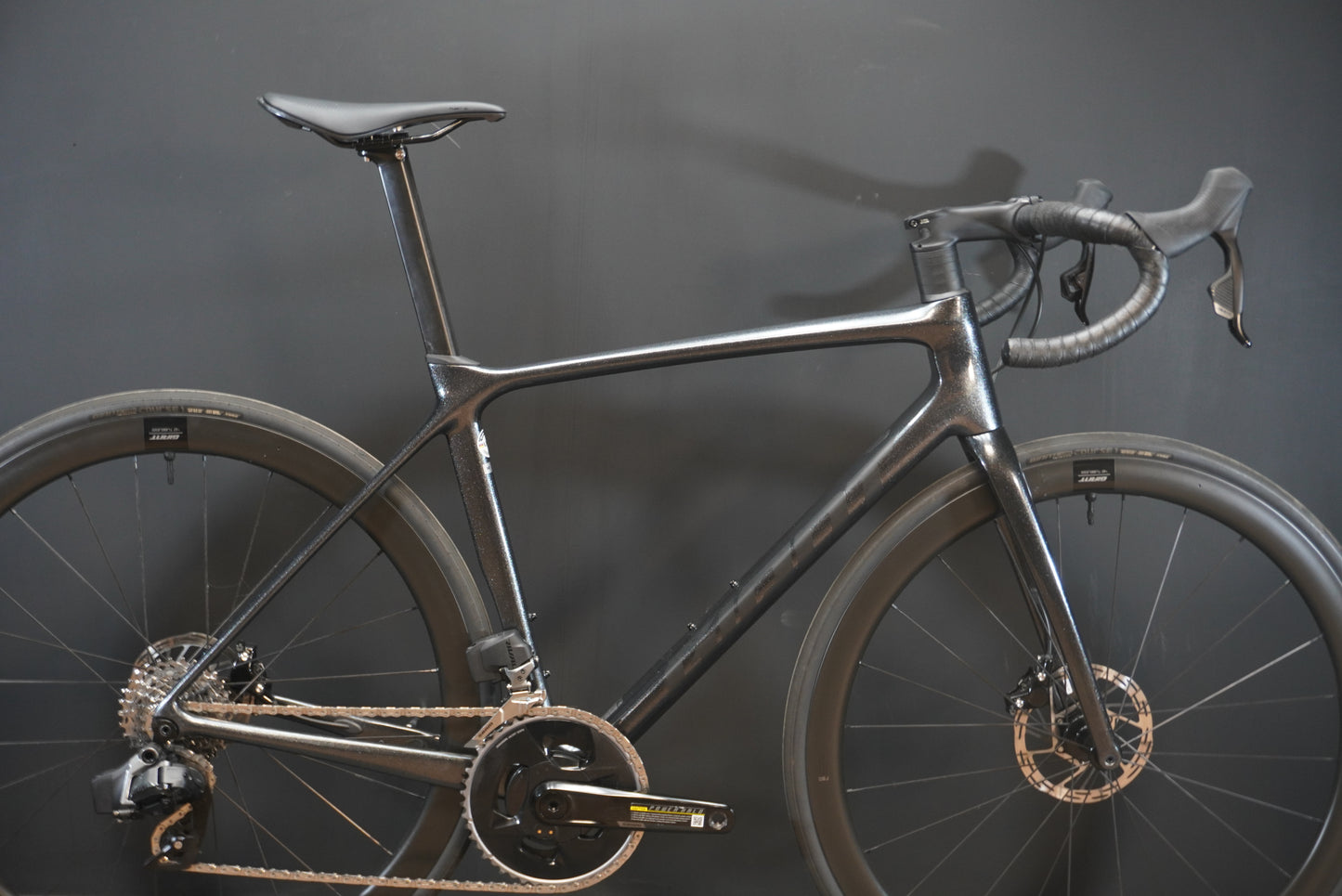Giant TCR Advanced Pro 1 Rival AXS Carbon Disc Road Bike 2023 - Medium