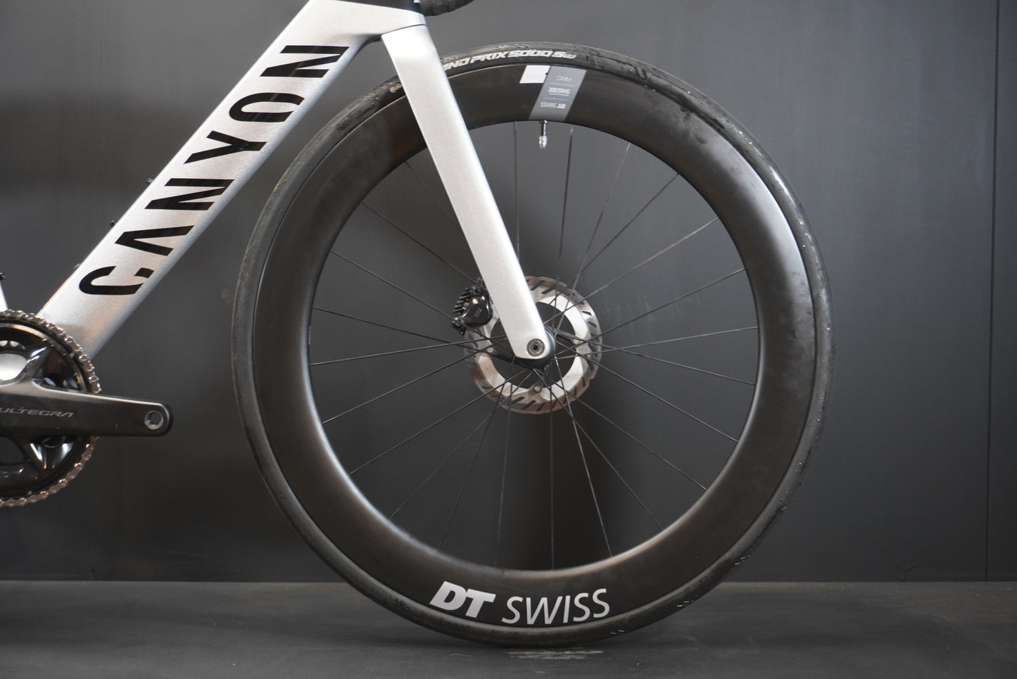 Canyon Aeroad CF SLX 8 Carbon Disc Road Bike 2024