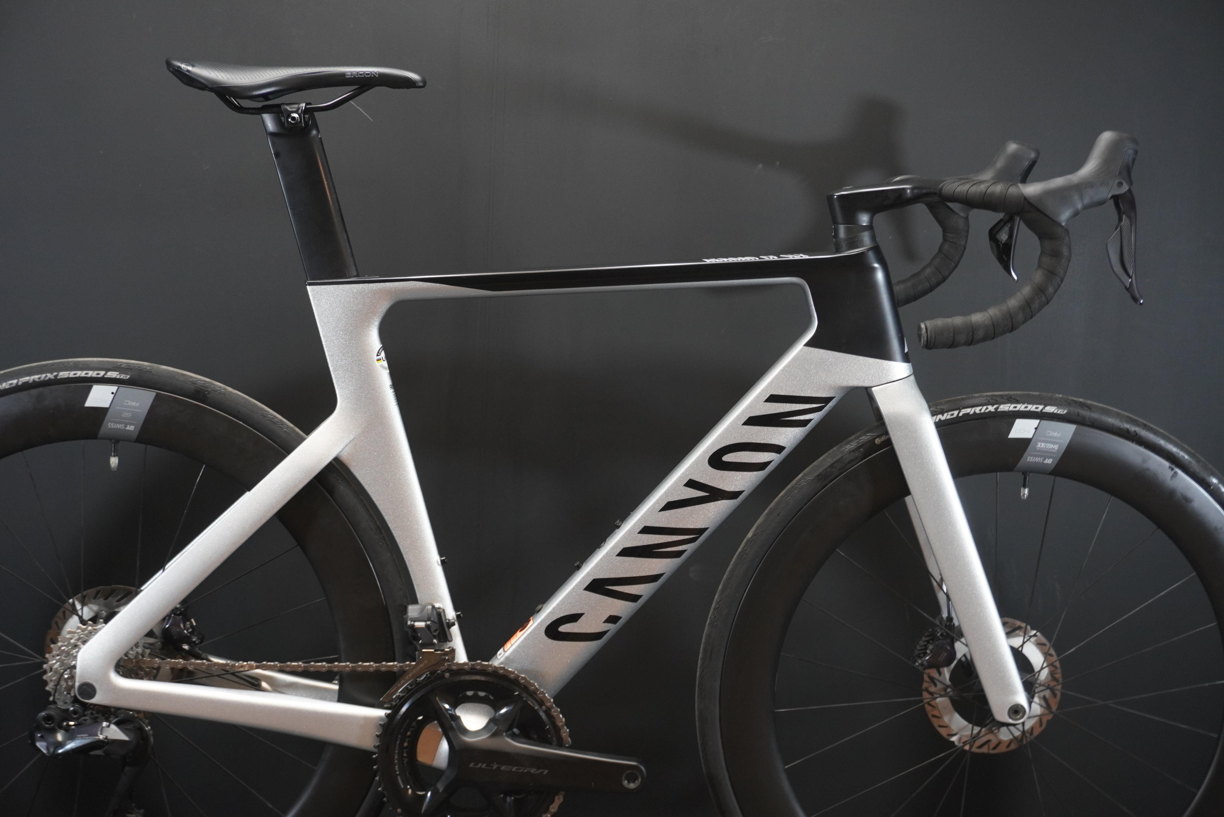 Canyon Aeroad CF SLX 8 Carbon Disc Road Bike 2024