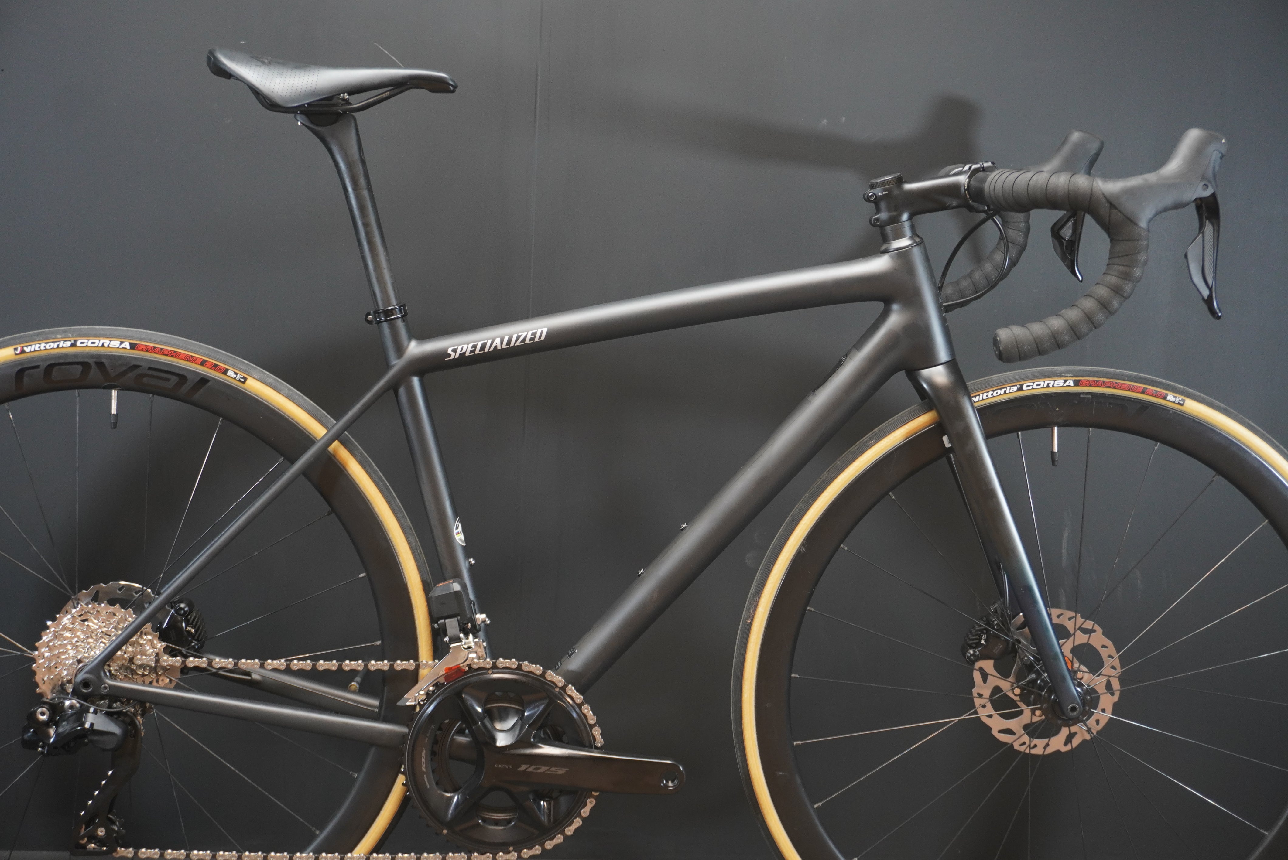 Specialized Aethos Comp 105 Di2 Carbon Disc Road Bike 2022 - 52cm - Up