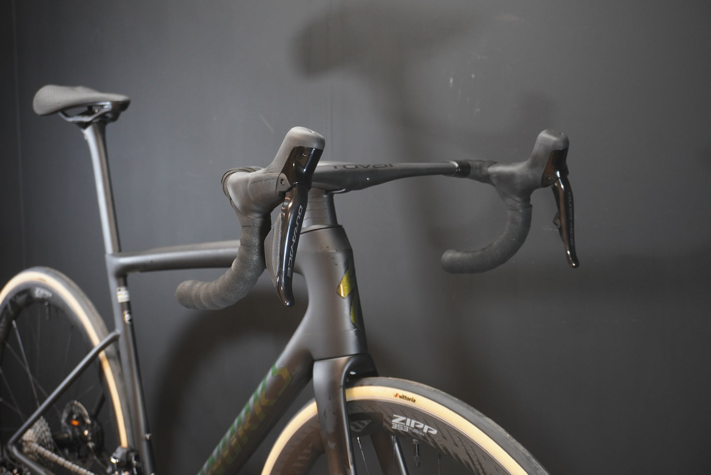 NEW Specialized S-Works Tarmac SL8 Dura-Ace Di2, Zipp 353 NSW Carbon Disc Road Bike 2024 - 56cm
