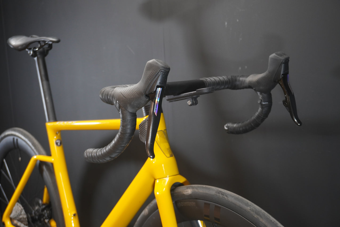 Vielo R+1 Classified Force D2 AXS Carbon Disc Road Bike 2024 - Medium