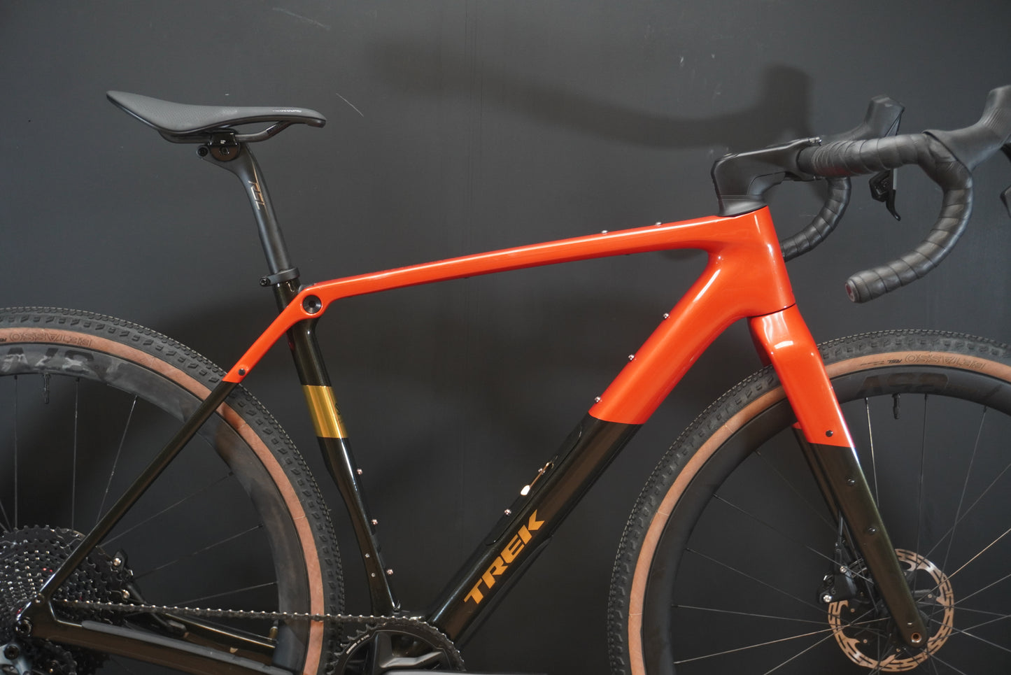 Trek Checkpoint SL5 AXS Gen 3 Carbon Disc Gravel Bike 2025 - Medium - Big Upgrades