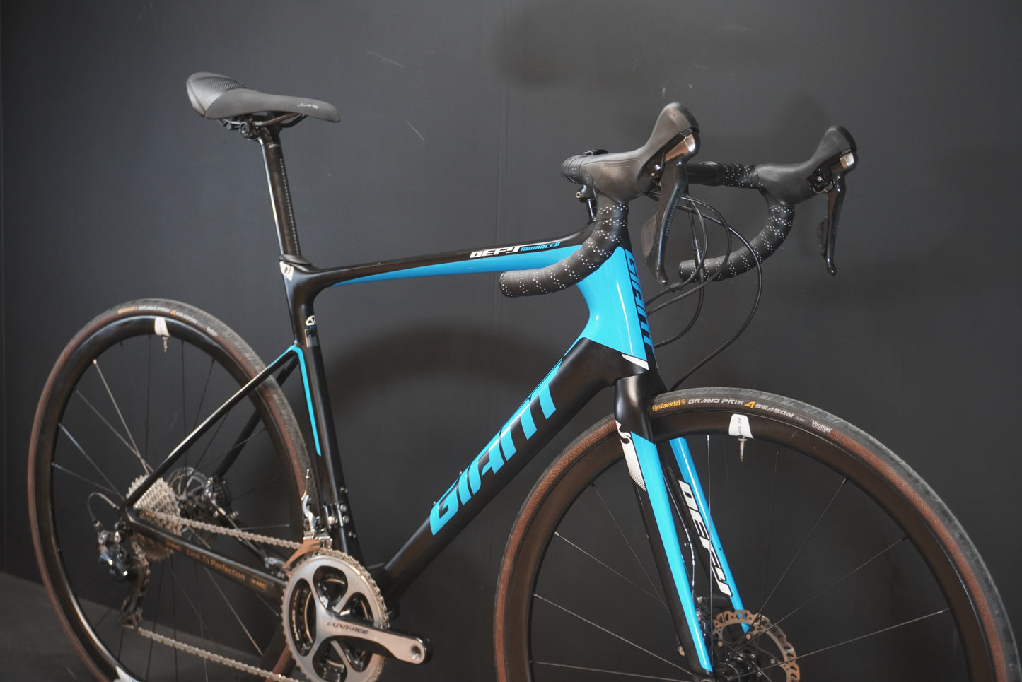 Giant Defy Advanced Pro 0 Dura-Ace Carbon Disc Road Bike 2017 - Large
