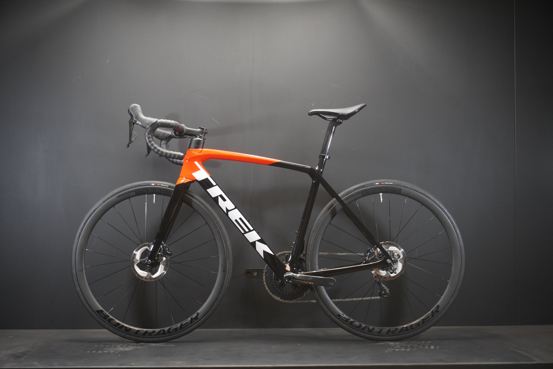 Trek Emonda SL6 Pro Carbon Disc Road Bike 2022 - 54cm
