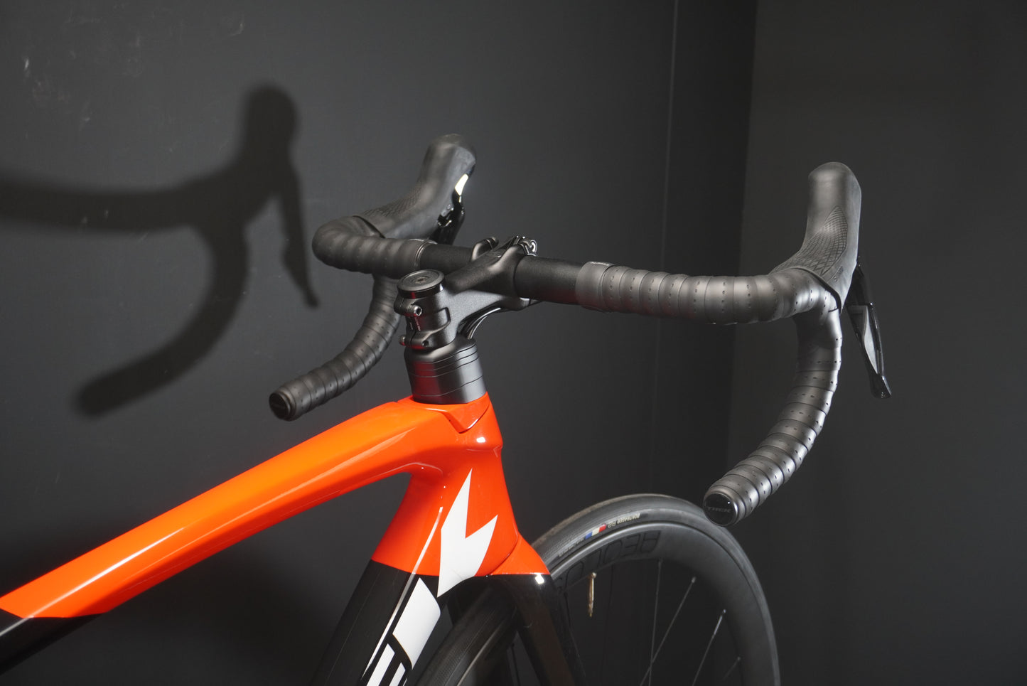 Trek Emonda SL6 Pro Carbon Disc Road Bike 2022 - 54cm