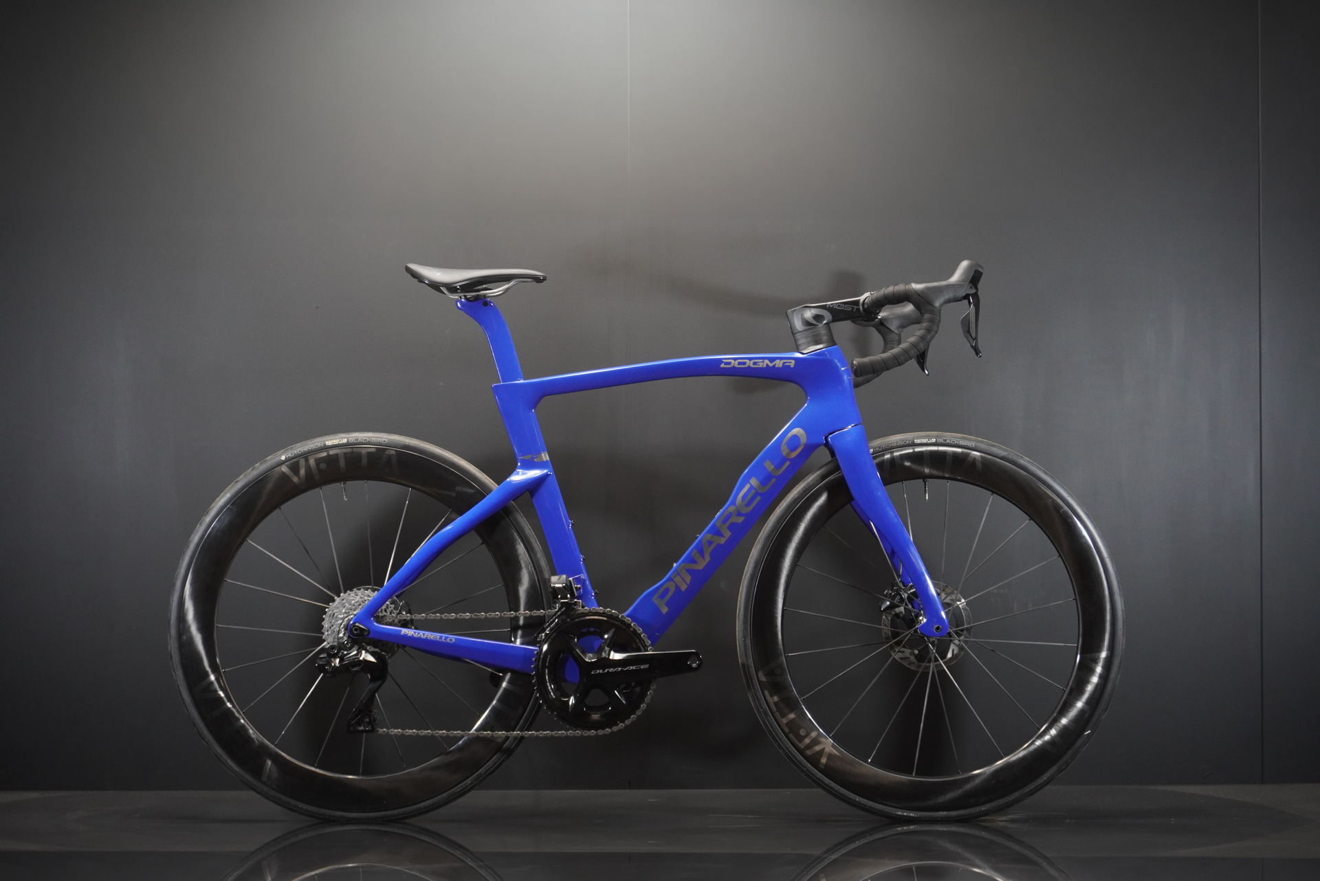 Pinarello Dogma F Carbon Disc Road Bike 2024 - 55cm