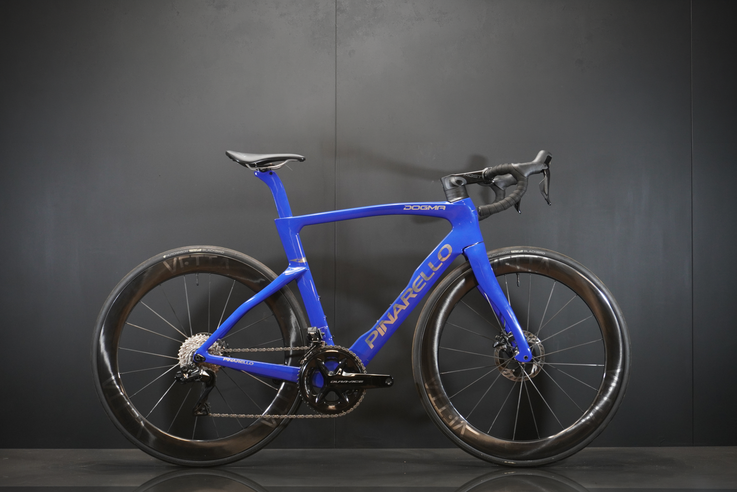 Pinarello Dogma F Carbon Disc Road Bike 2024 - 55cm