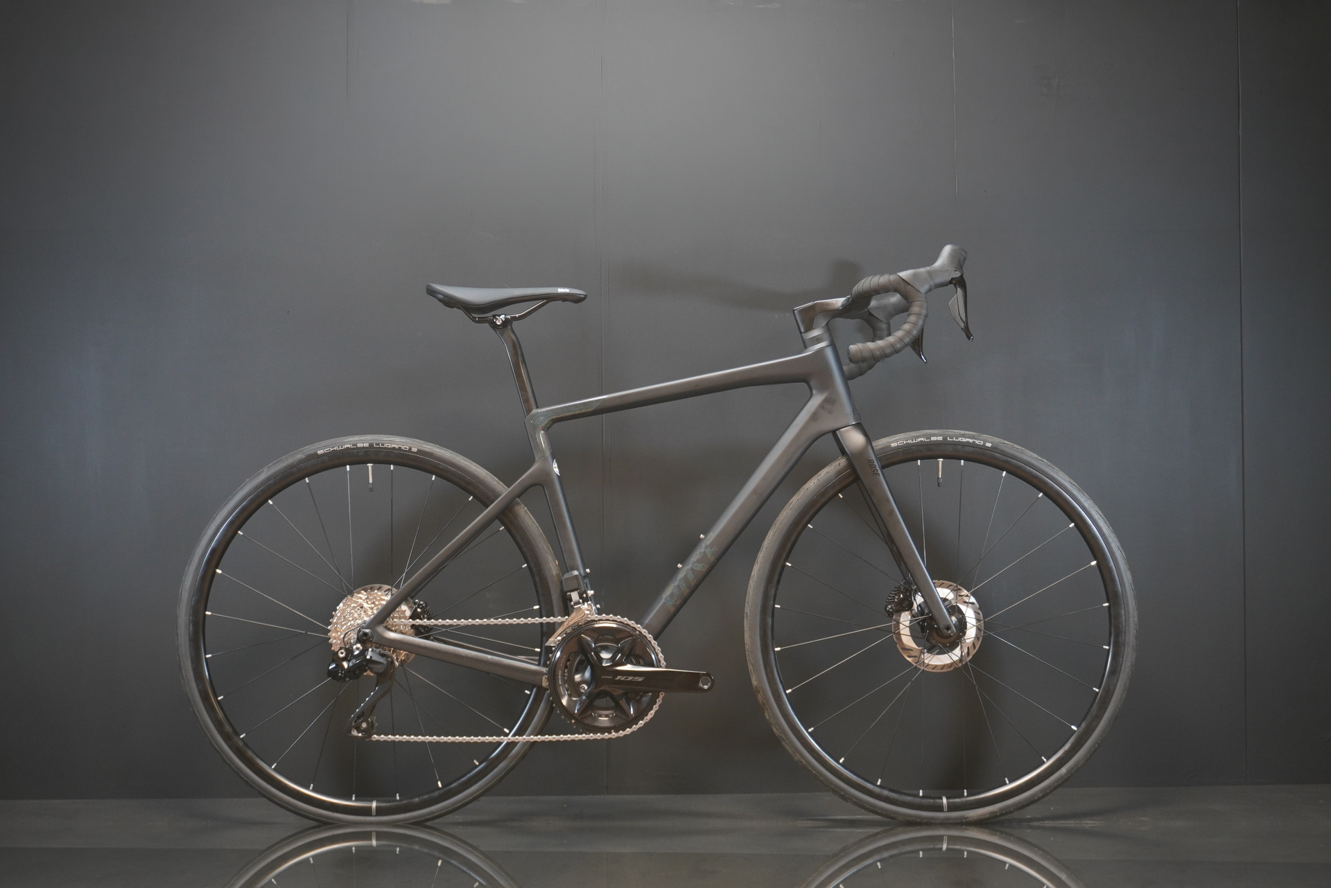 Rose Reveal Six 105 Di2 Carbon Disc Road Bike 2023 - 53cm