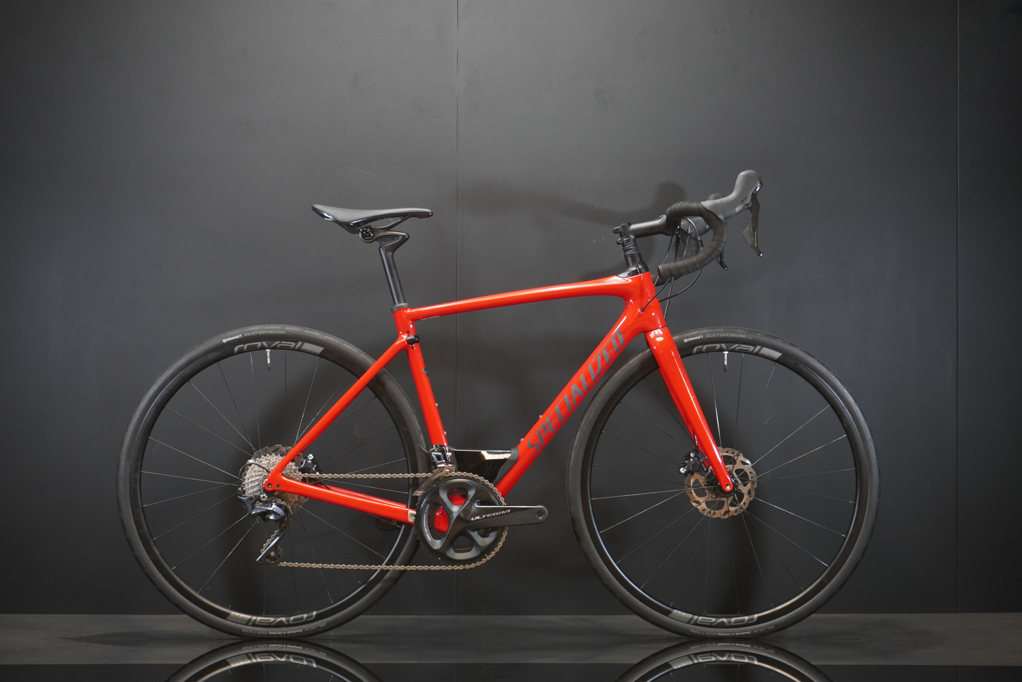 Specialized Roubaix Expert Ultegra Carbon Disc Road Bike 2018 - 54cm
