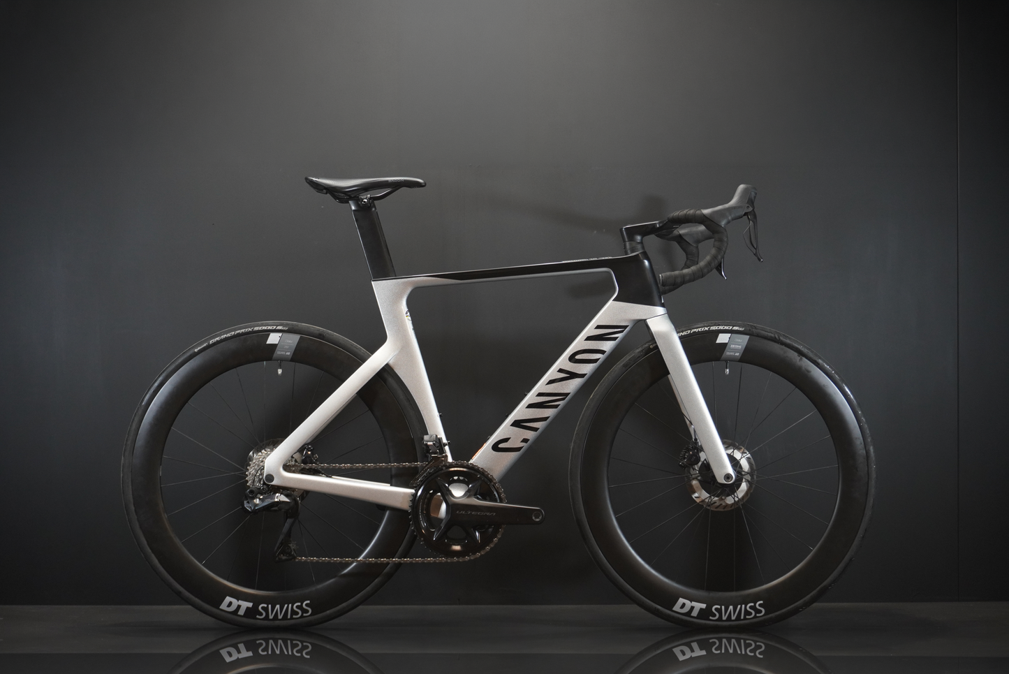 Canyon Aeroad CF SLX 8 Carbon Disc Road Bike 2024