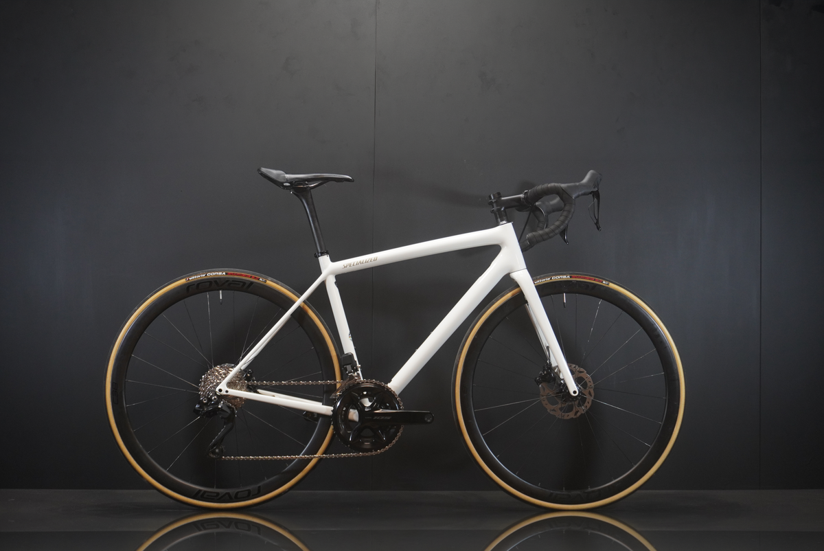Specialized Aethos Comp 105 Di2 Carbon Disc Road Bike 2024 - 54cm - Upgraded Roval Wheels