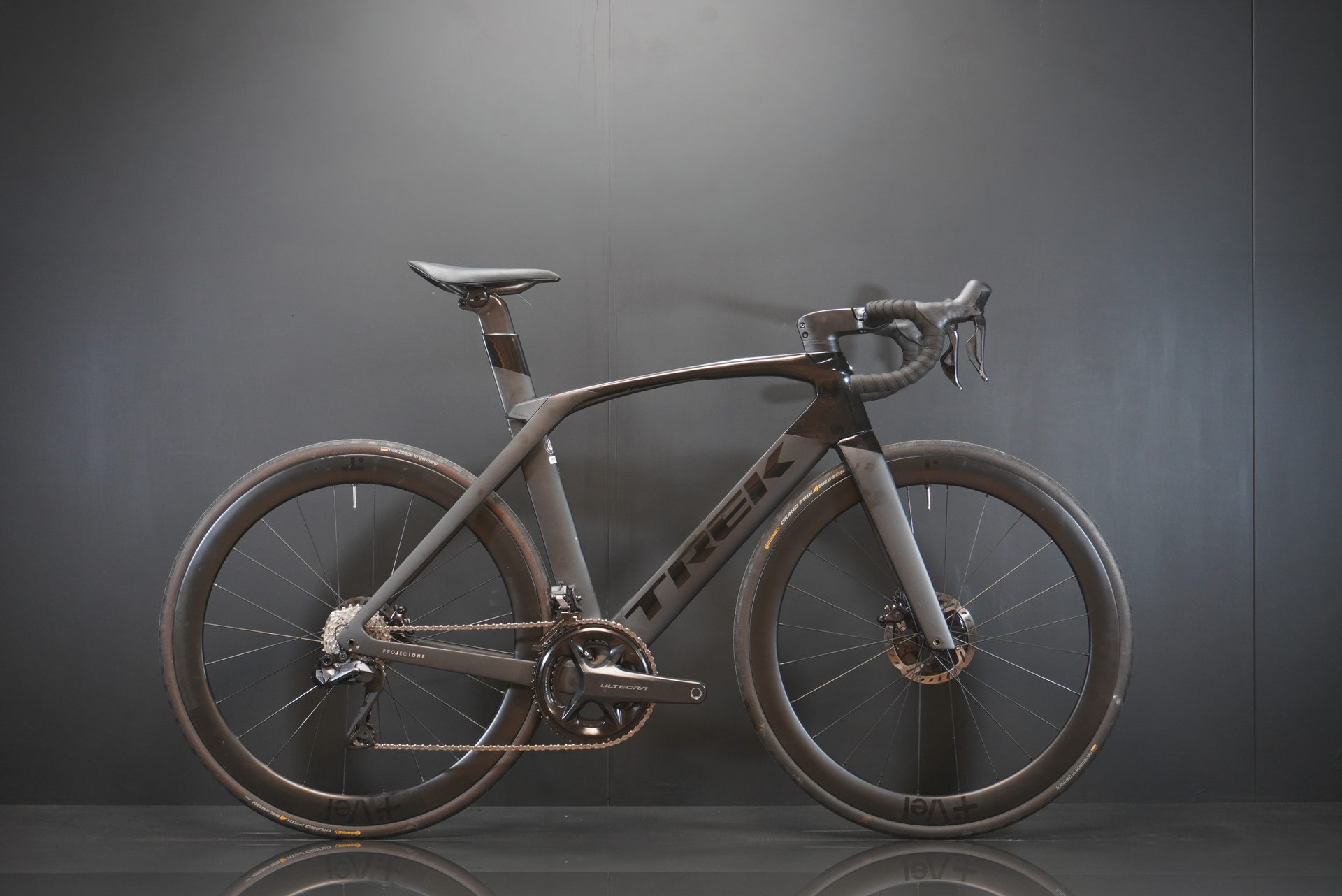 Trek Madone SLR Project One Ultegra Di2 12spd Carbon Disc Road Bike 2020 - 56cm
