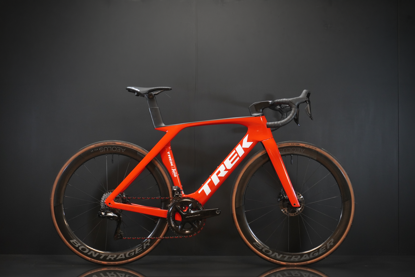 Trek Madone SLR 9 Gen 7 Dura-Ace Di2 Carbon Disc Road Bike 2024 - 56cm