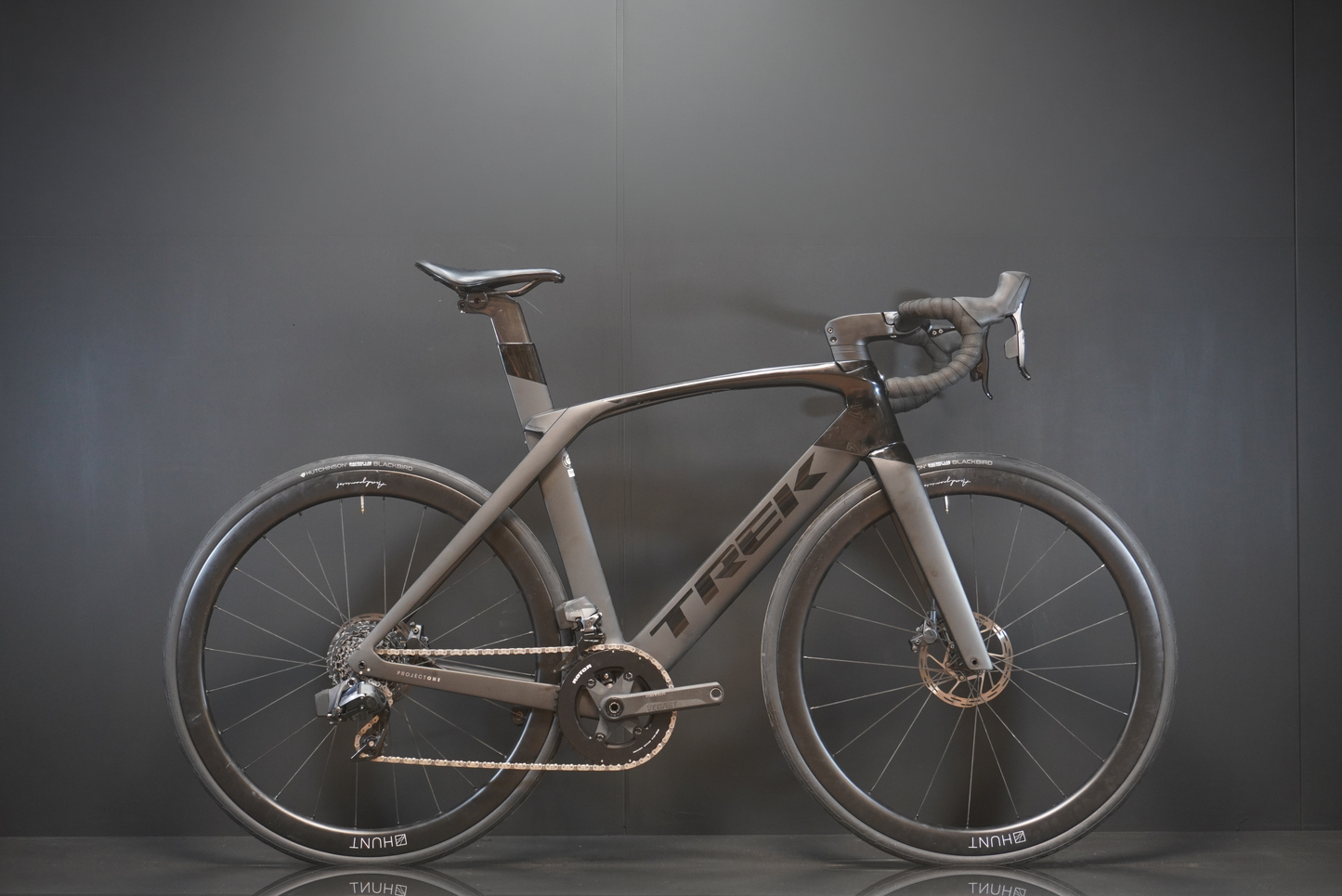 Trek Madone SLR Project One SRAM Force Carbon Disc Road bike - 56cm - 2020