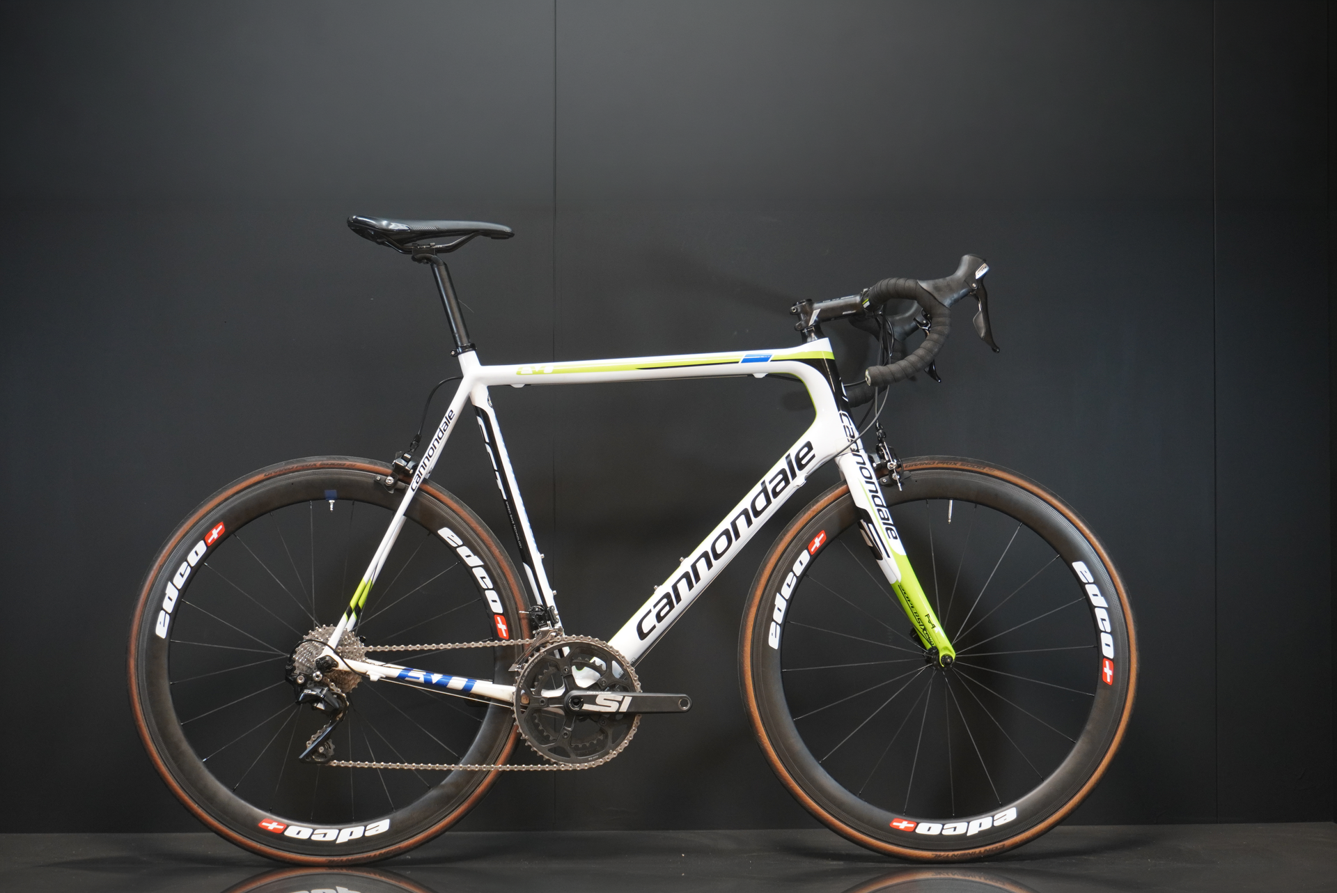 Cannondale Supersix Evo 105 carbon road bike - 60cm
