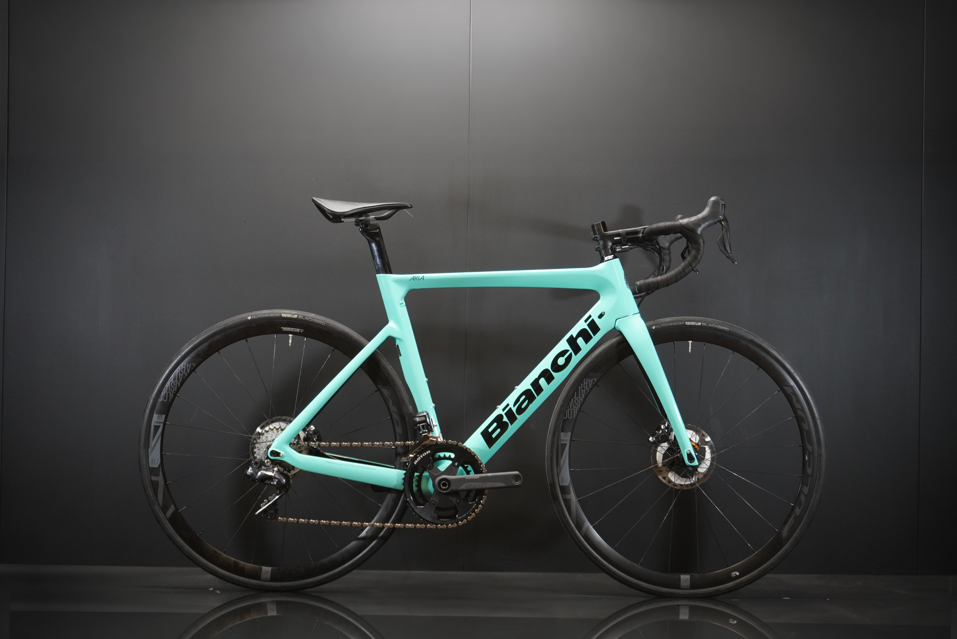 Bianchi Aria Aero Ultegra Di2 Celeste Carbon Disc Road Bike 2022 - 55cm