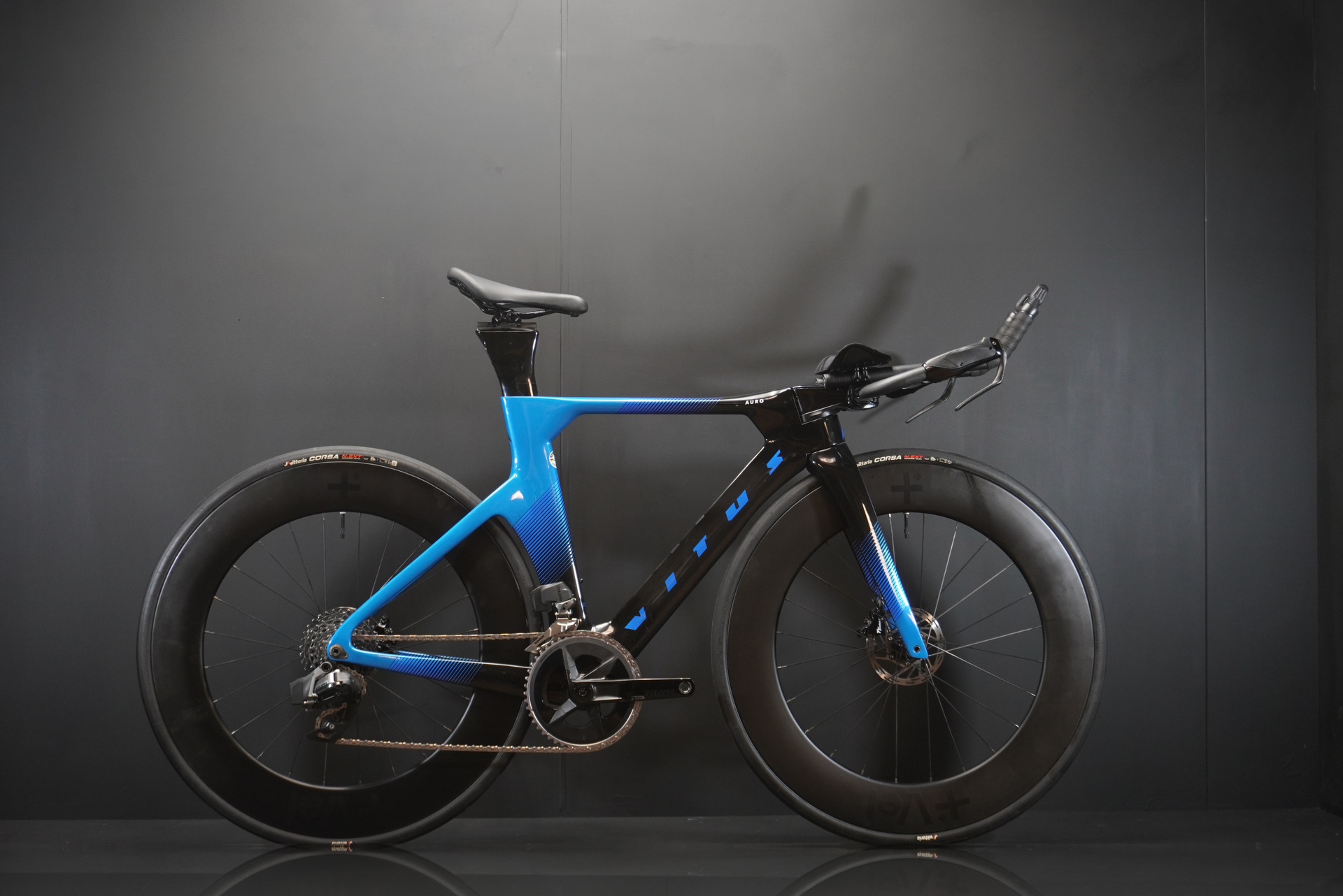 Vitus Auro Rival AXS Rival AXS Carbon Disc Road Bike 2022 - Small