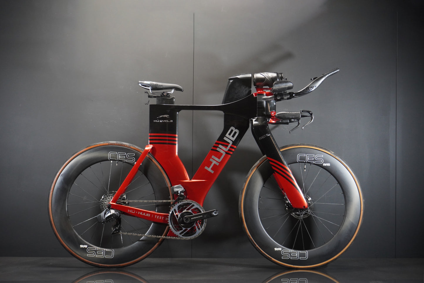 Kù Cycle HUUB TF-1 AXS Carbon TT/Tri Bike 2024 - Medium