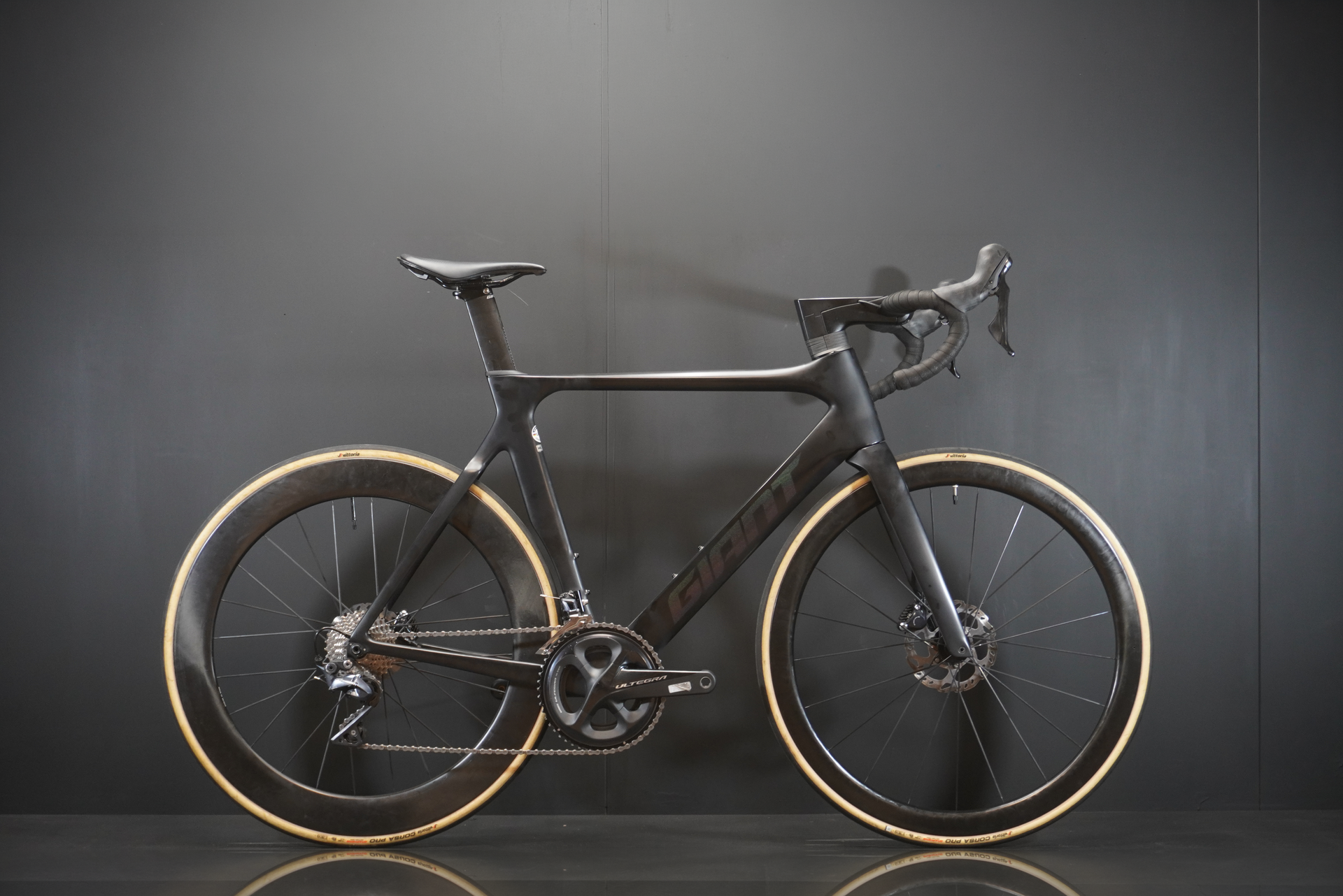 Giant Propel Advanced 1 Ultegra Carbon Disc Road Bike 2021 - M/L
