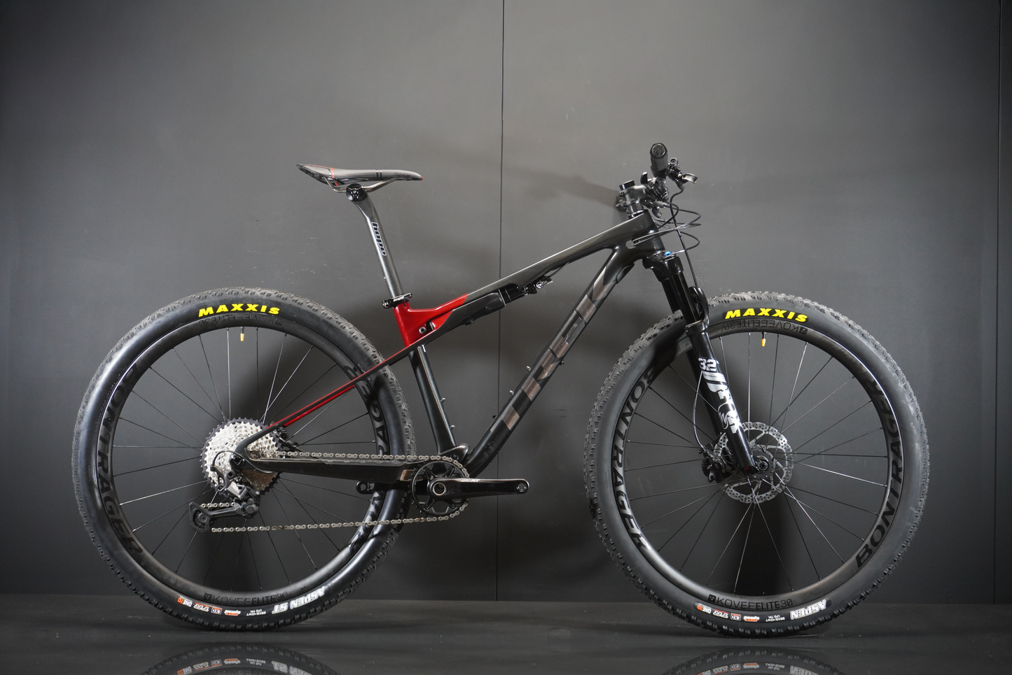 Trek Supercalibre 9.7 Full Suspension Carbon MTB 2022 - Medium