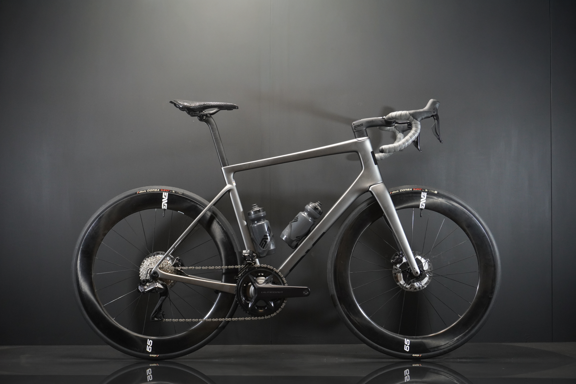 自転車本体 Enve 35 mm 760 width heroshot_d80c4955-983e-4480-