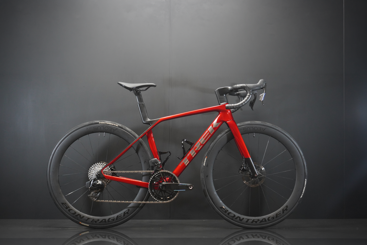Trek Madone SL6 Gen 8 Force AXS Carbon Disc Road Bike 2026 UPGRADED! - Small