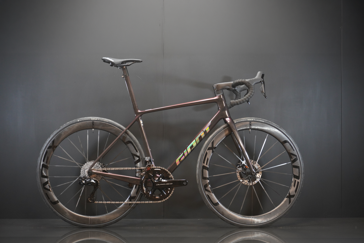 As NEW Giant TCR Advanced SL 0 Dura-Ace Di2 Carbon Disc Road Bike 2025 - Medium