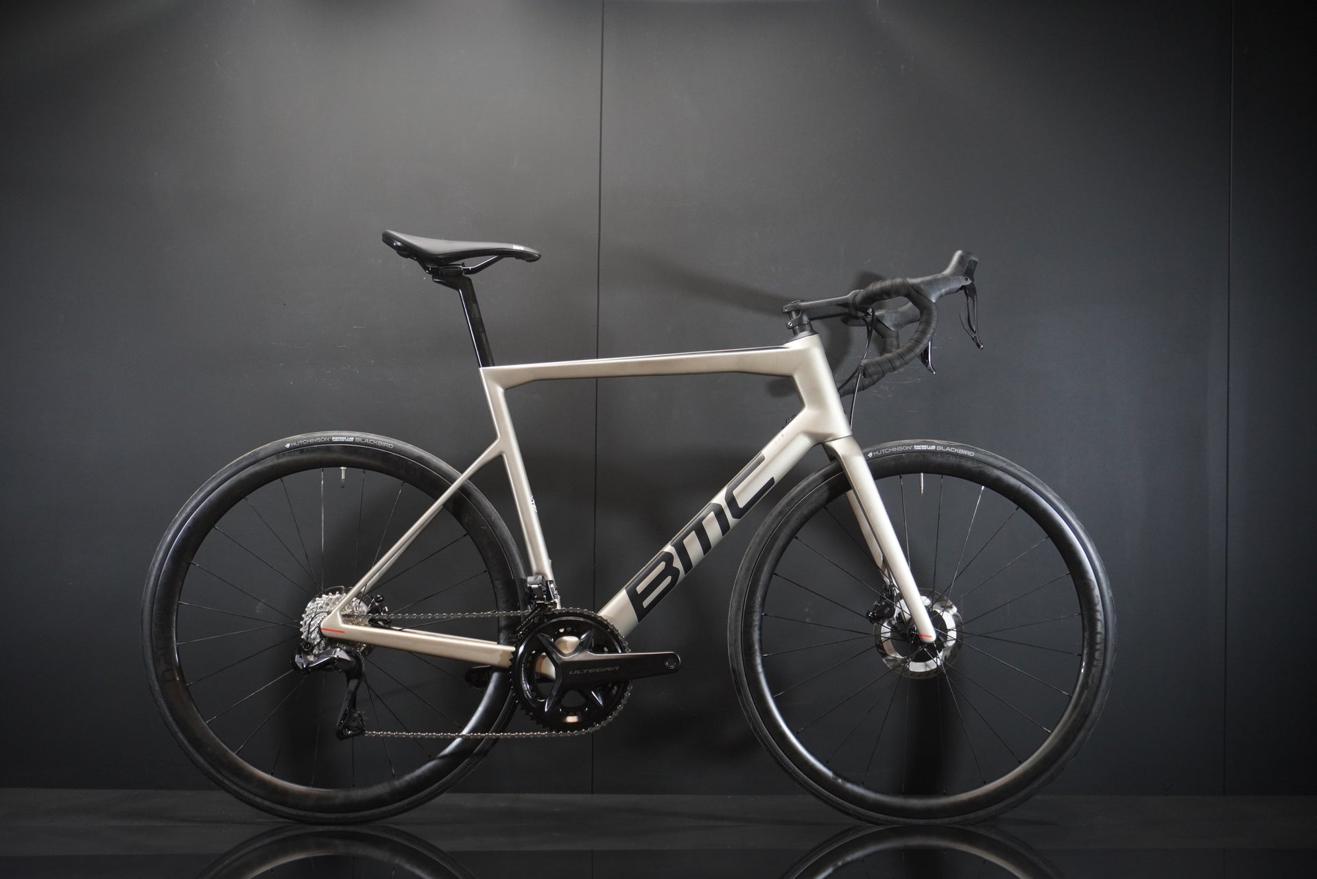 BMC Teammachine SLR TWO Di2 & P/M Carbon Disc Road Bike 2021 - 58cm - Upgraded