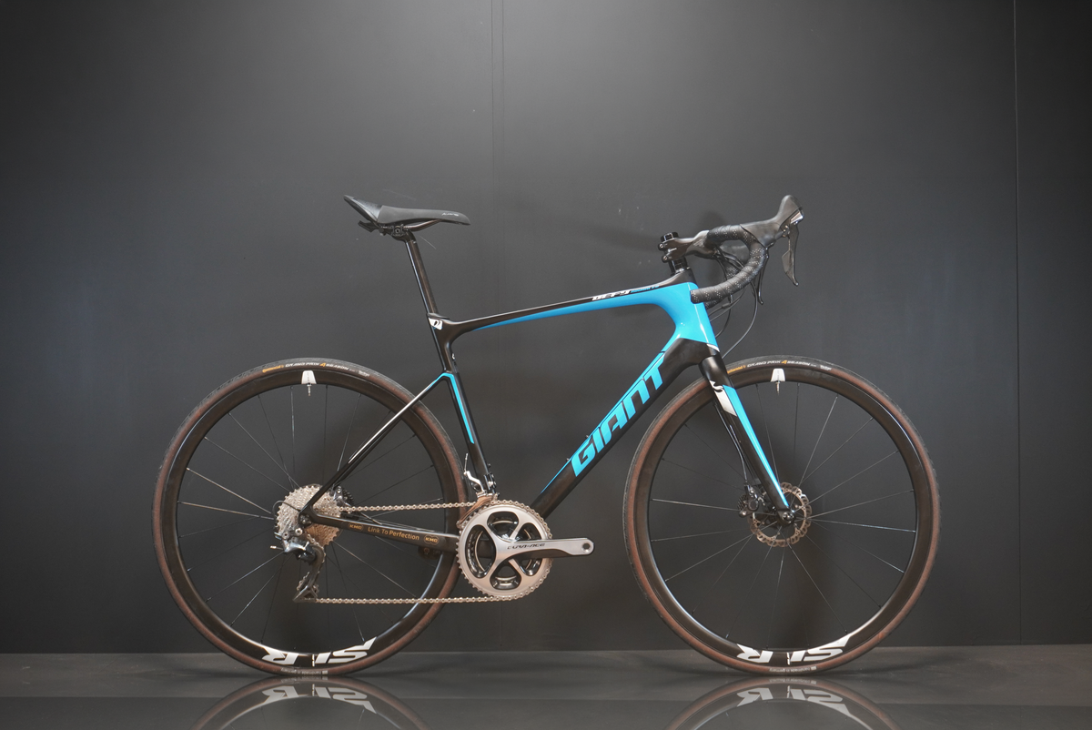 Giant Defy Advanced Pro 0 Dura-Ace Carbon Disc Road Bike 2017 - Large