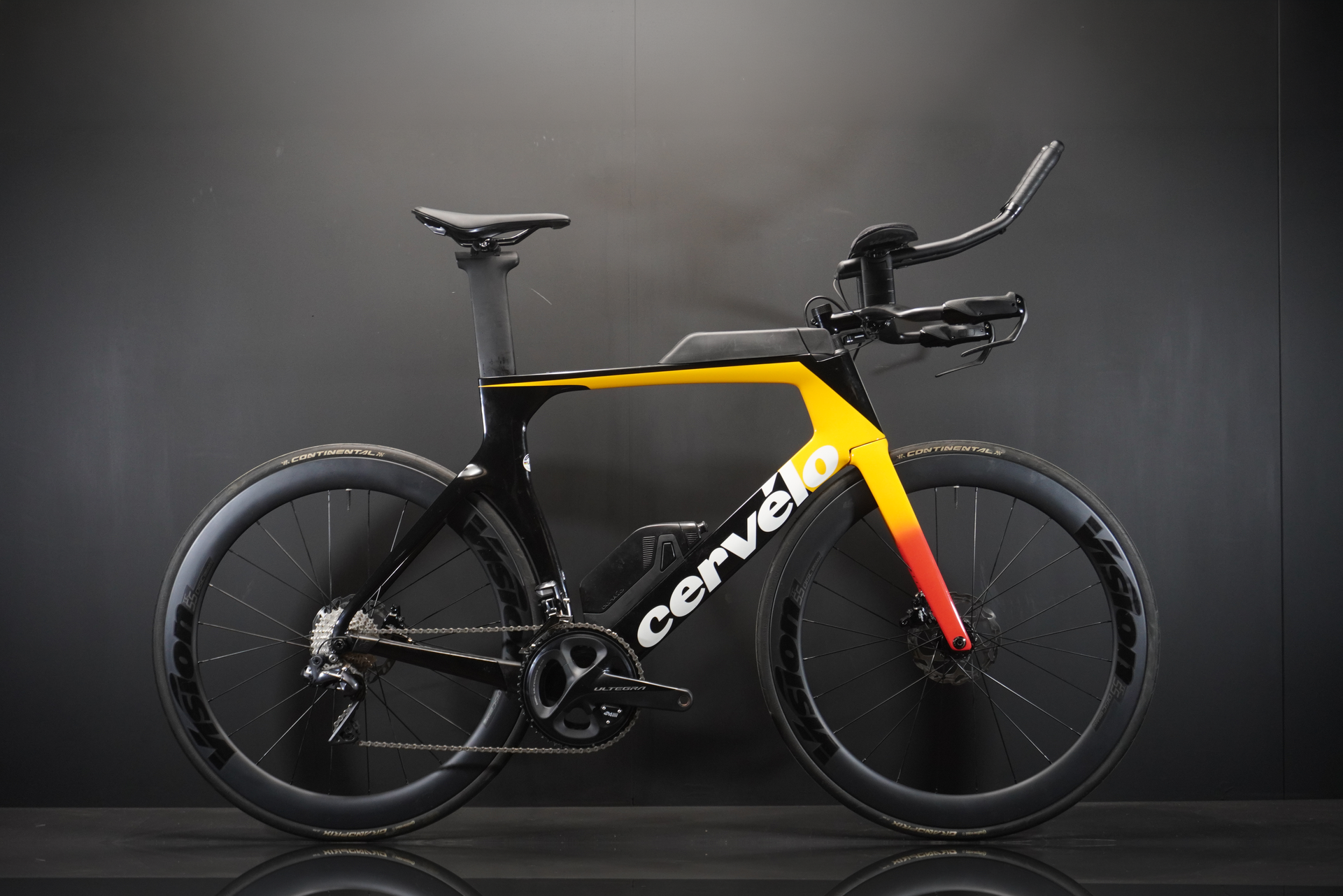 Cervelo P Series Di2 Carbon Disc TT/tri Bike 2020 - 58cm - Upgraded