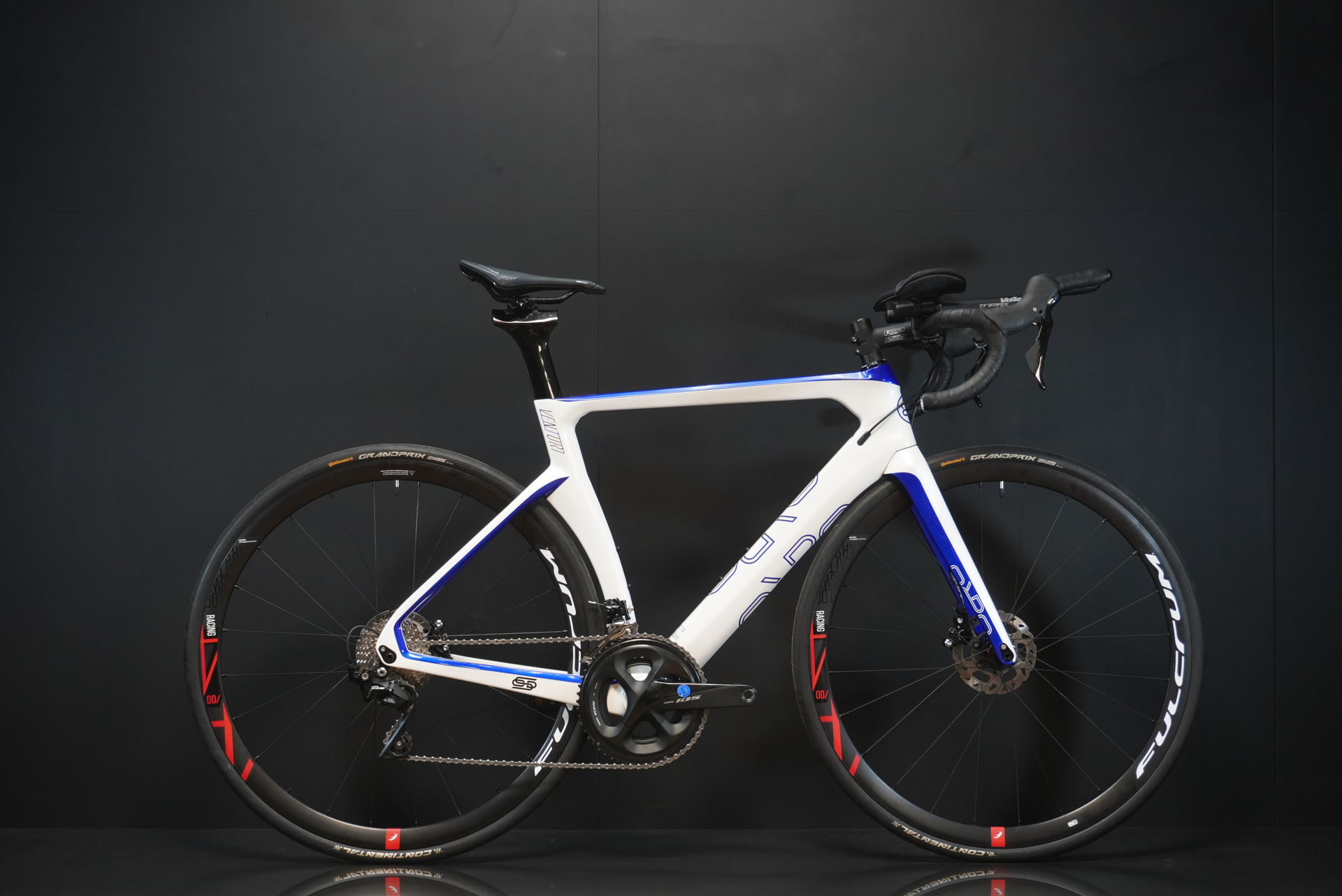 Orro Venturi Evo Tri 105 Carbon Disc Road/Triathlon Bike 2020 - Medium