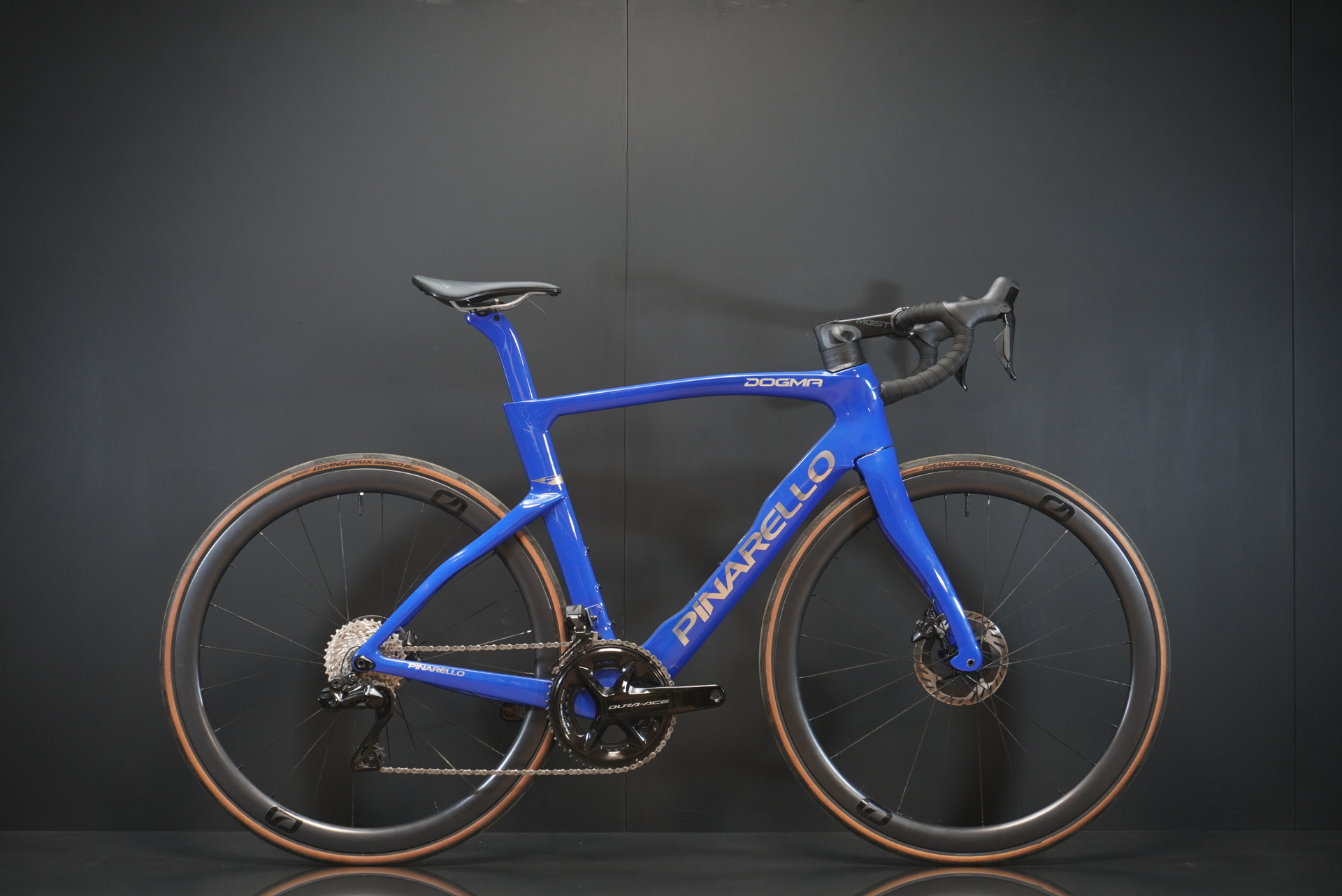 Pinarello Dogma F Carbon Disc Road Bike 2024 - 55cm