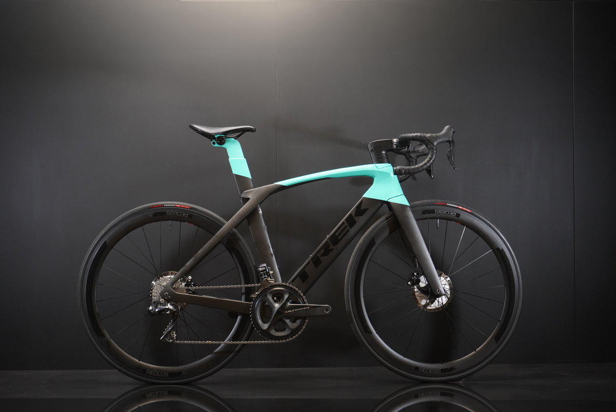 Trek Madone SLR 6 Women's Ultegra Di2 Carbon Disc Road Bike 2019 - 54 cm