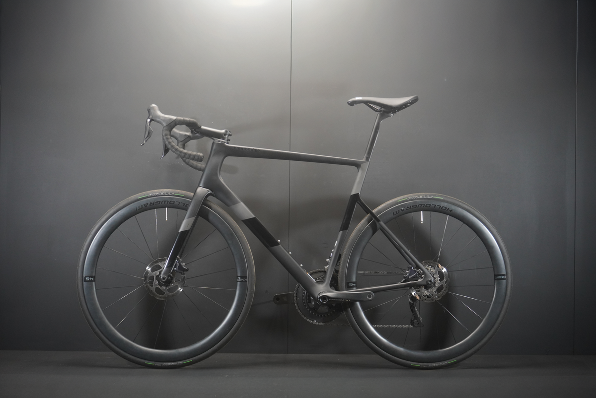 Cannondale Supersix Evo Di2 Carbon Disc Road Bike 2022 – 58cm