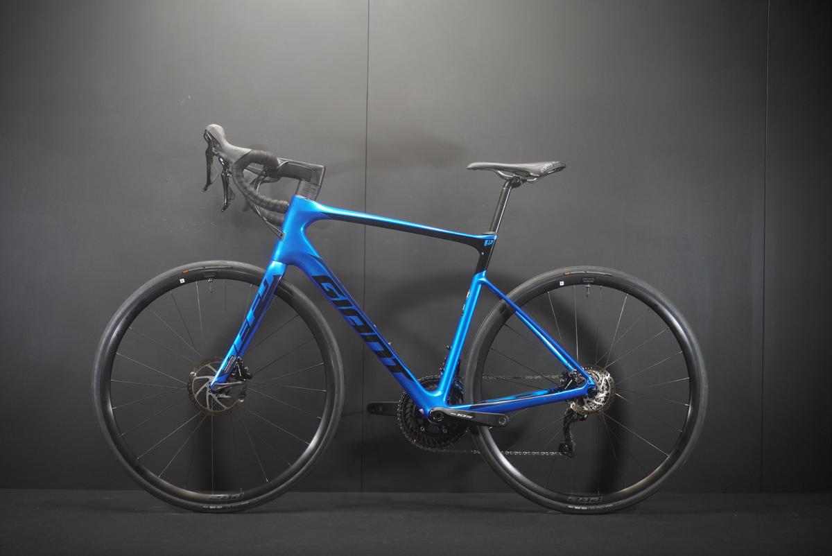 Giant Defy Advanced Pro 3 105 Carbon Disc Road Bike 2020 - M/L