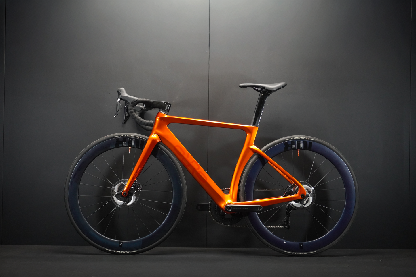 Orro Venturi STC Signature Di2 Carbon Disc Road Bike 2022 - Small