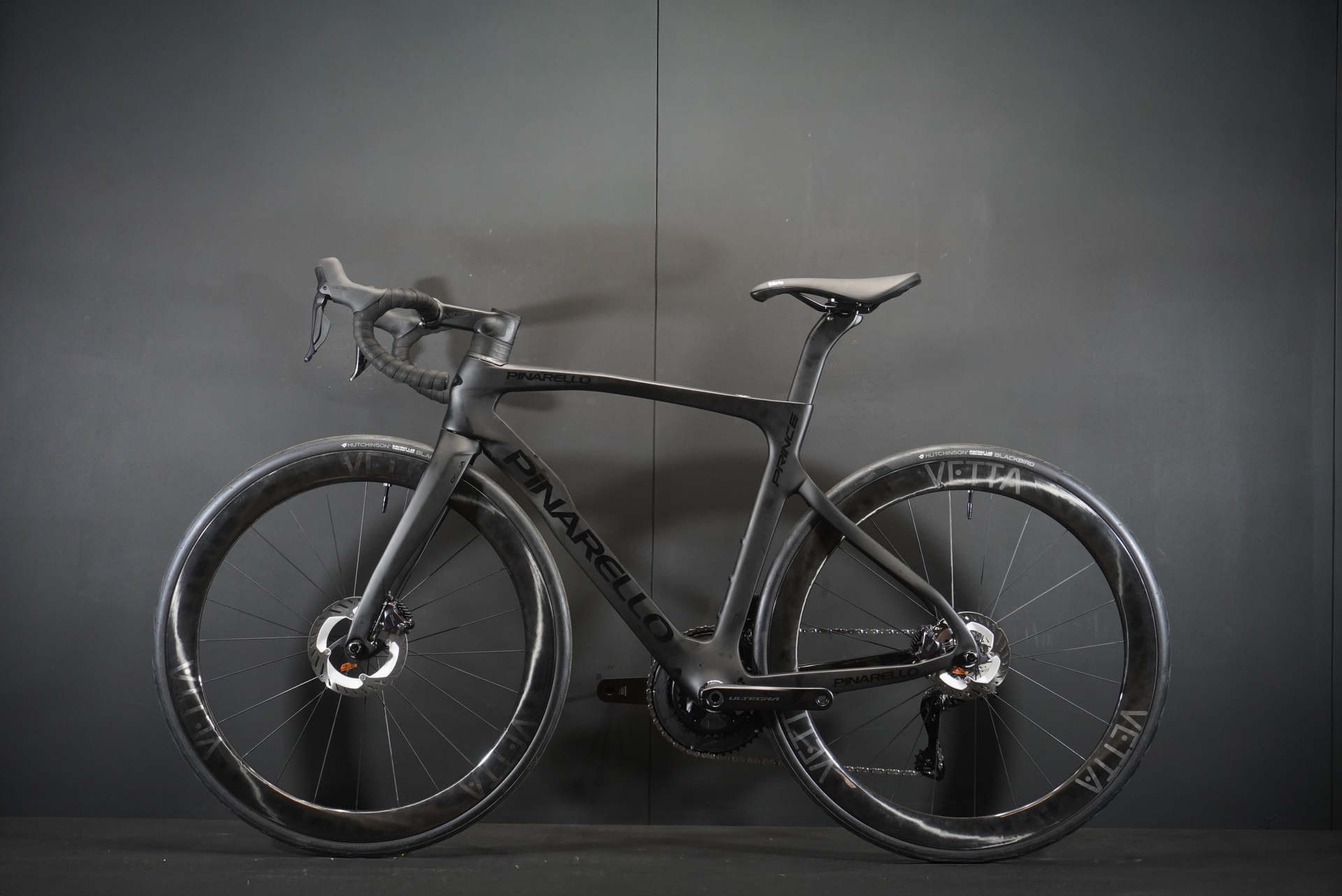 NEW Pinarello Prince TiCR Ultegra Di2 Carbon Disc Road Bike 2023 - 515mm - Full Warranty