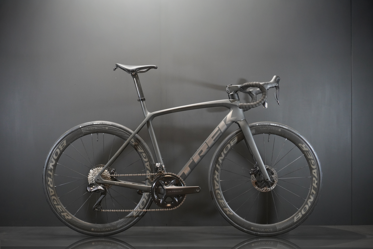 Project One Disc Trek Emonda SLR 7 Di2 Project One Carbon Disc Road Bike 2022 - 54cm